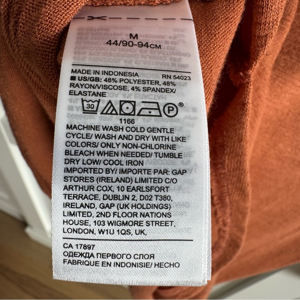 Banana Republic Luxspun Long Sleeve Top - Picture 5 of 5